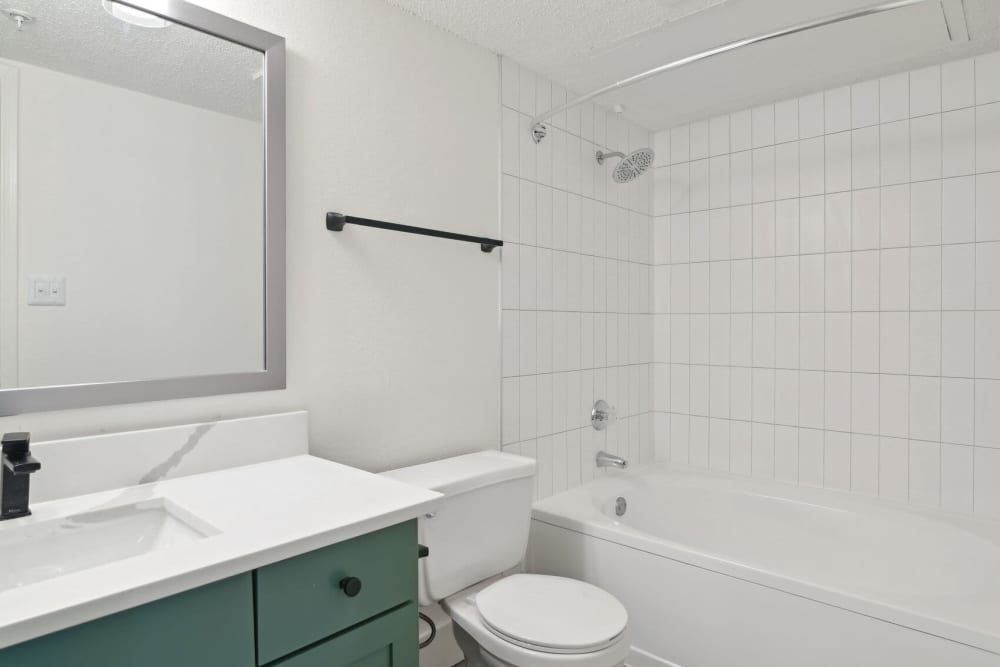 Bright bathroom at Vail Cliffside in Arlington. TX