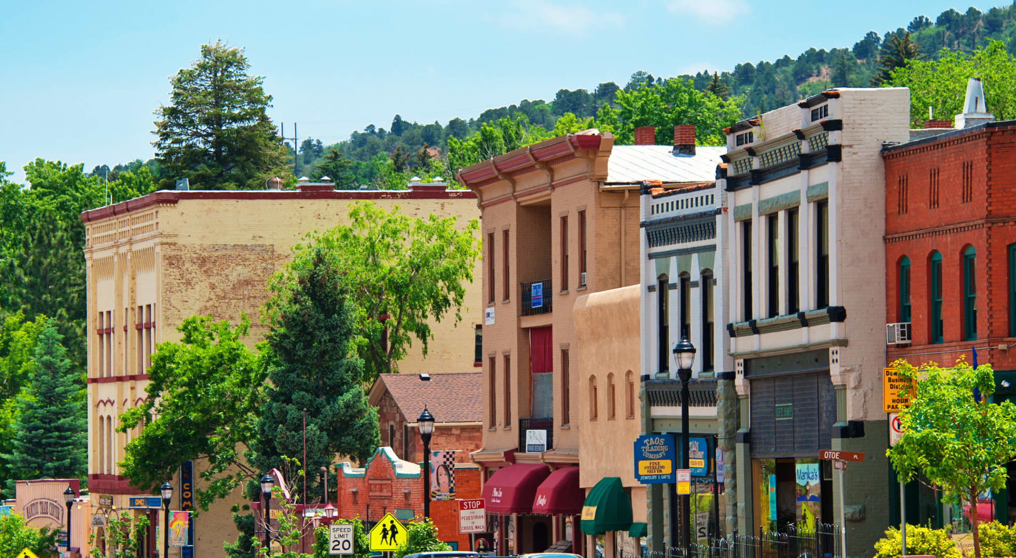 West Colorado Springs Apartments Near Downtown Old Colorado City