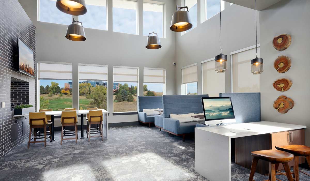 Resident lounge at Fusion 355 in Broomfield, Colorado
