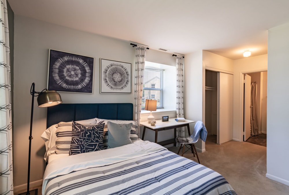 Relaxing bedroom The Landings Apartment Homes in Absecon, New Jersey