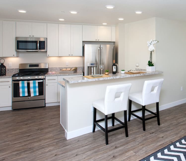 Luxury Studio 1 Bedroom Apartments In Burlingame Ca