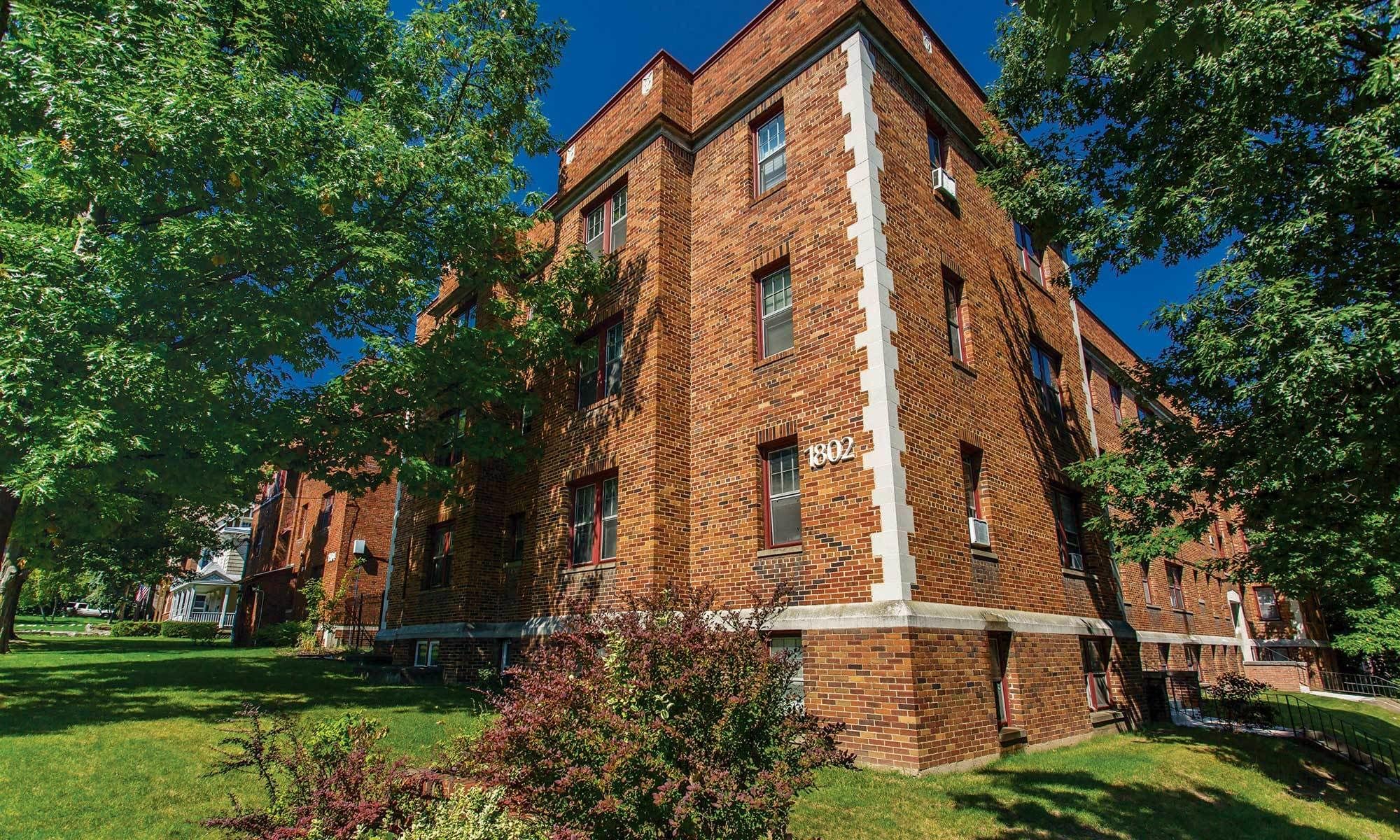 Frontenac Genesee Apartments in Syracuse, New York