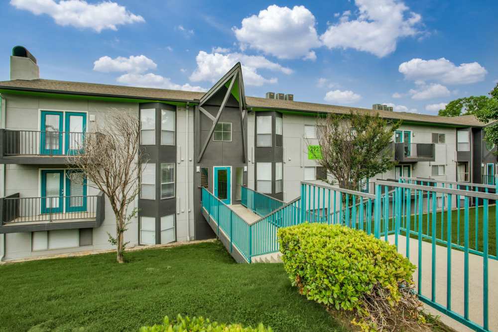 Community exterior entry at Ascent at Lake Worth in Fort Worth, Texas