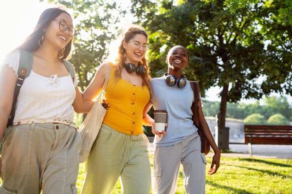 Residents walking to class at Titan Court in Eugene, Oregon 