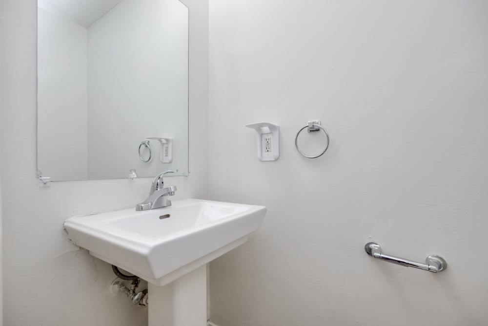 Bathroom at Maple Oaks in Middletown, Ohio