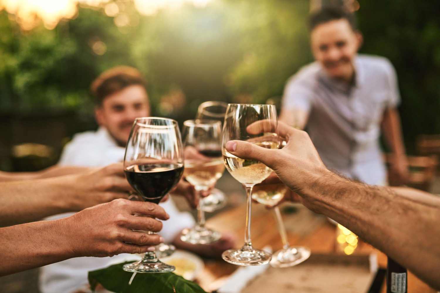 Group of residents enjoying drinks at a restaurant near Pecan Bend in Mansfield, Texas