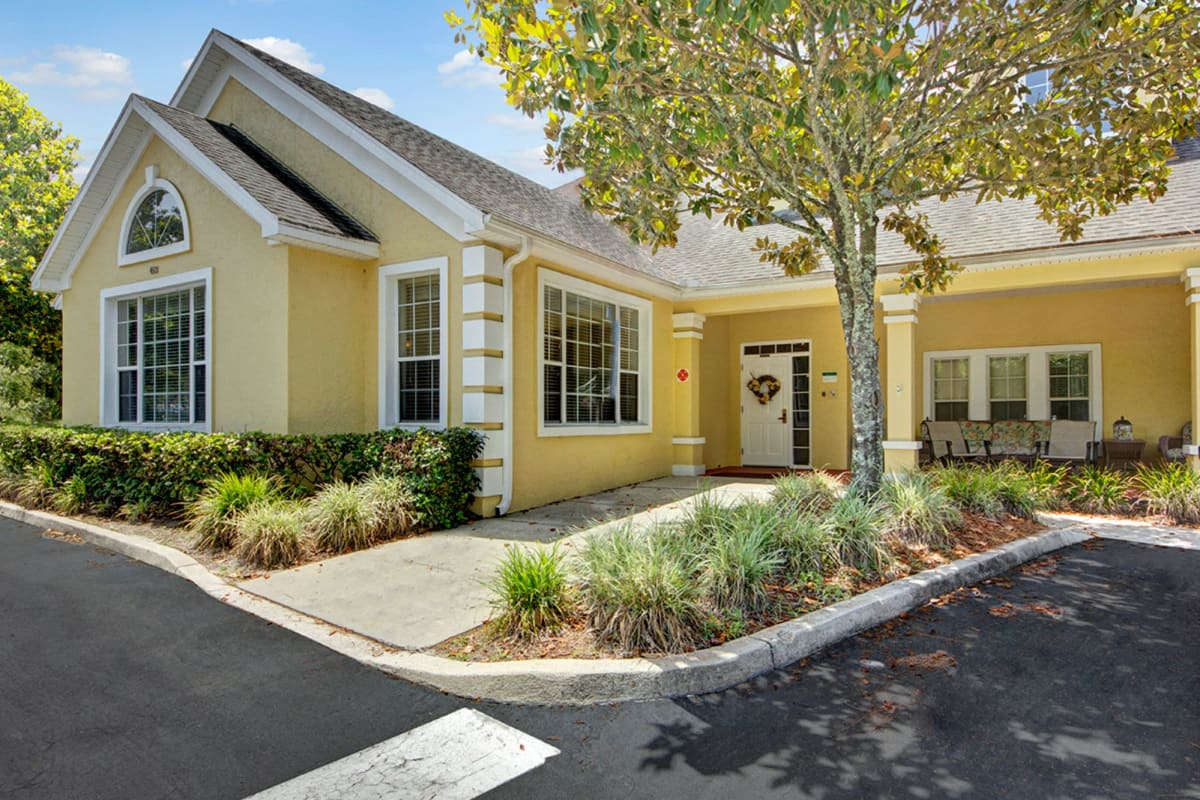 Main entrance at Trustwell Living at Hunters Crossing Place in Gainesville, Florida