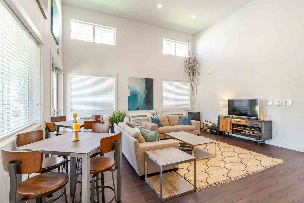 Lounging Area at Ecco Apartments in Eugene, OR