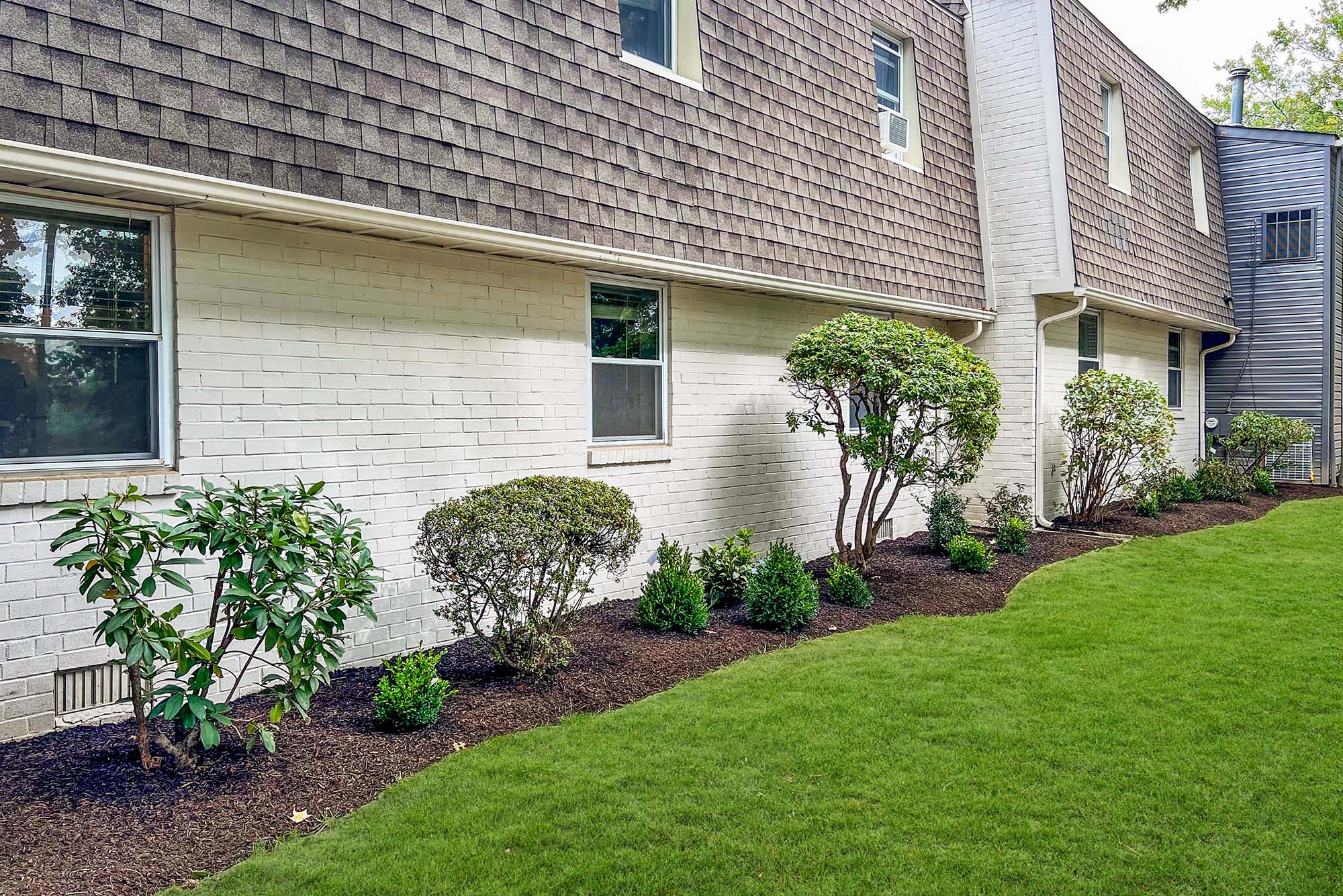 Landscaping  at The Nolan, Morrisville, Pennsylvania