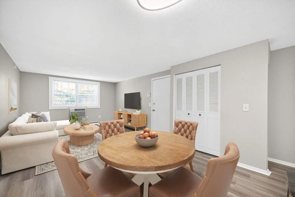 Modern Apartments with a Kitchen at Eagle Rock Apartments at Nashua