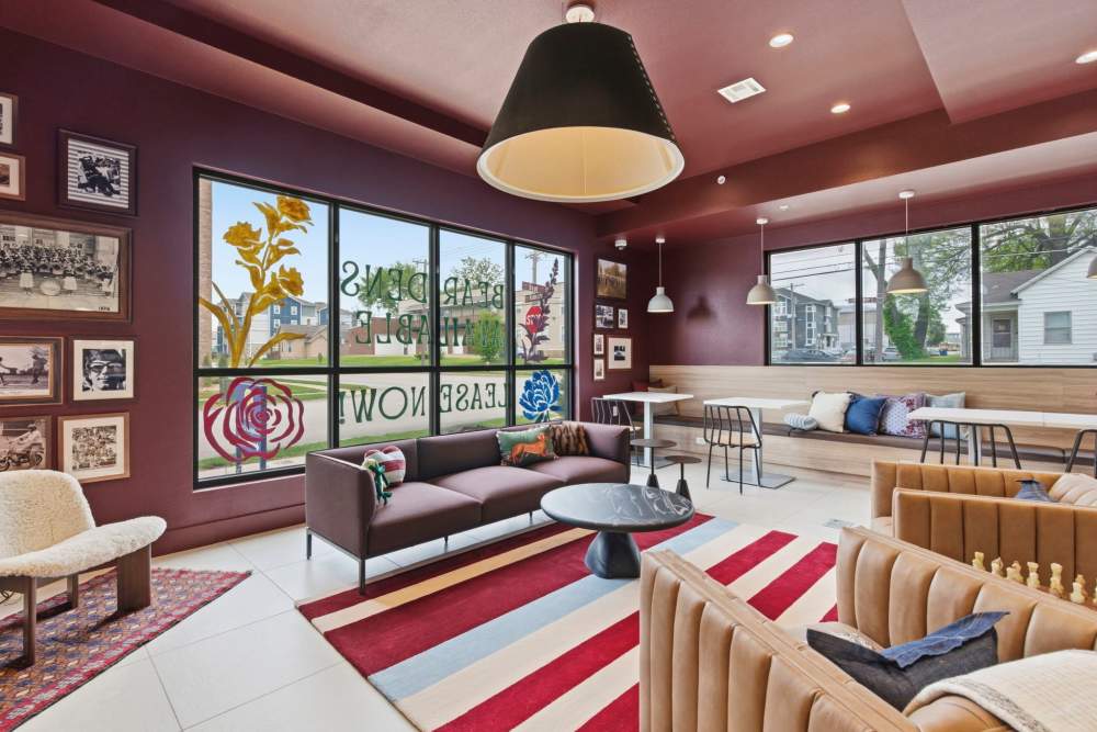 Resident lounge at Beacon Springfield in Springfield, Missouri