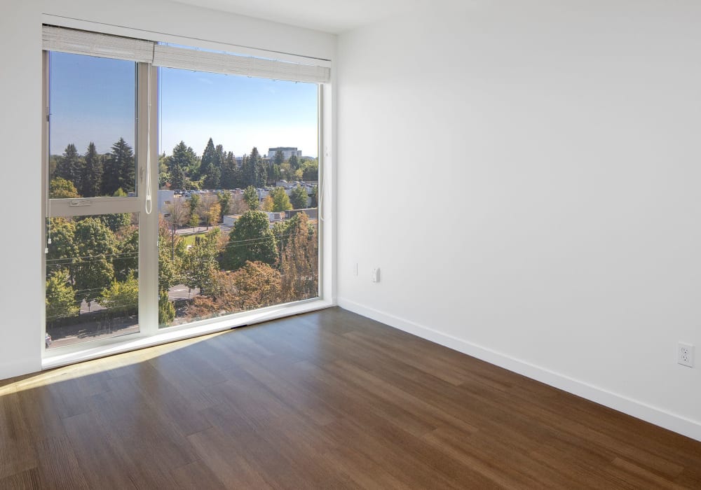 Living room with a view at Overlook Park in Portland, Oregon