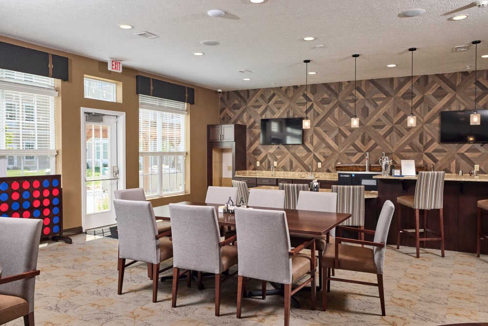 cafe dining area at Legacy Living Green Township in Cincinnati, Ohio