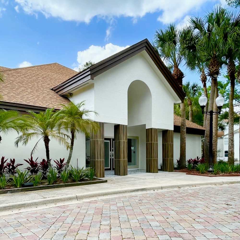 Apartments at Emerald Grove in Orlando, Florida