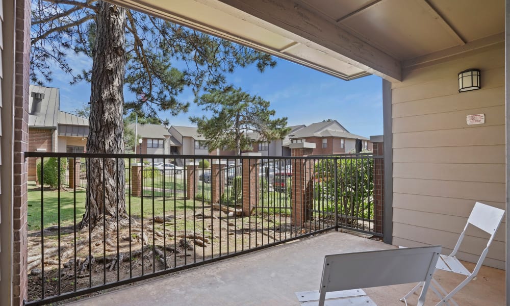 the patio at Hunter's Ridge in Oklahoma City, Oklahoma