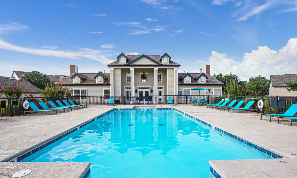Pool at Villas at Stonebridge in Edmond, Oklahoma