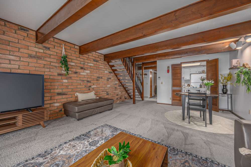 Living room with a television of Heatherwood Terrace in Mansfield, Ohio