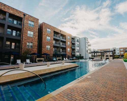 Resort-style pool at Arden at Midtown GP in Grand Prairie, Texas