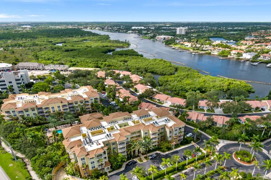 Overhead look of property at Riverwalk Pointe in Jupiter, FL
