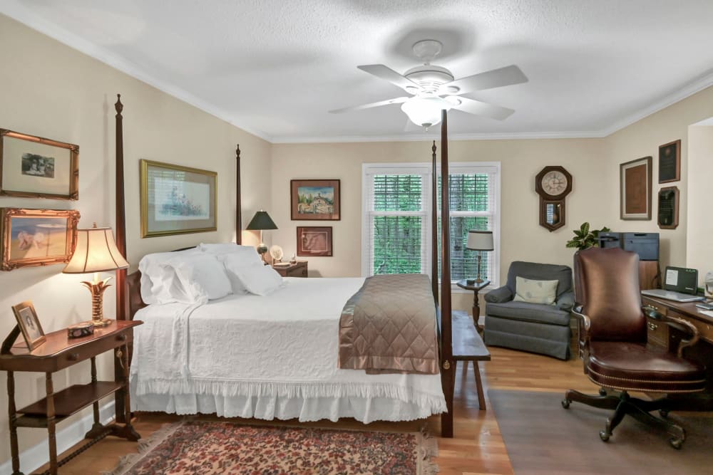 Furnished studio bedroom at The Clinton Presbyterian Community in Clinton, South Carolina