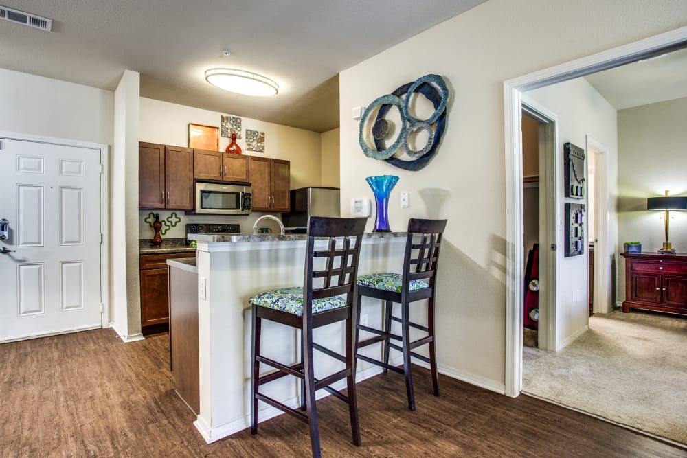Photos of Arioso Apartments & Townhomes in Grand Prairie, TX