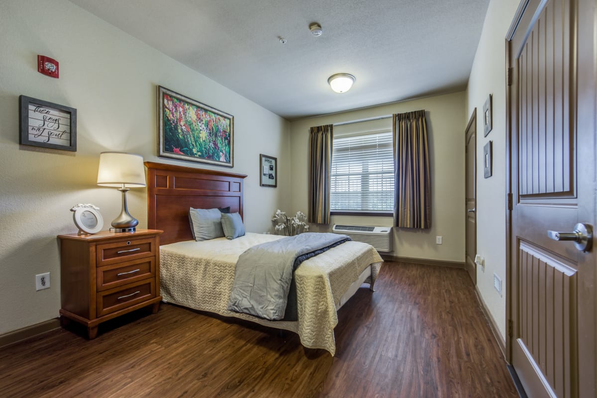 A large bedroom at The Landing at Stone Oak in San Antonio, Texas