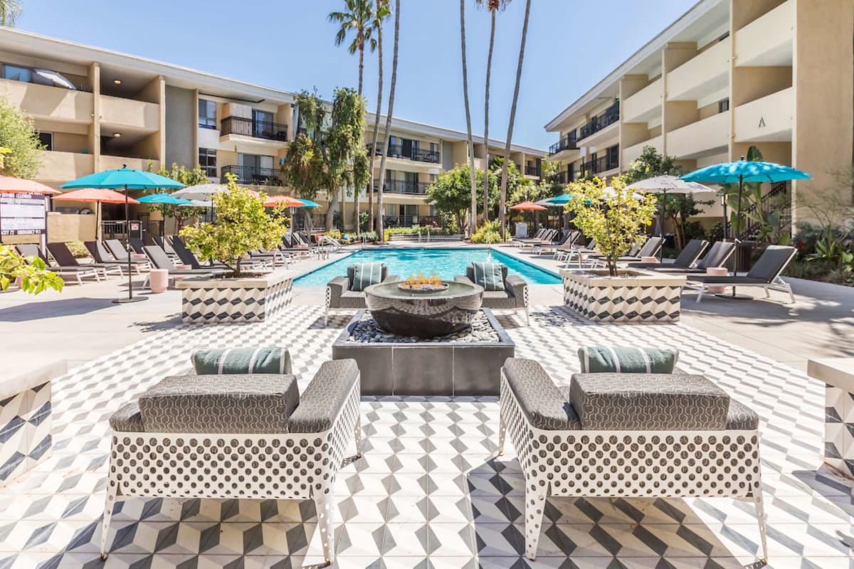 Large outdoor pool at Plaza at Sherman Oaks in Sherman Oaks, California