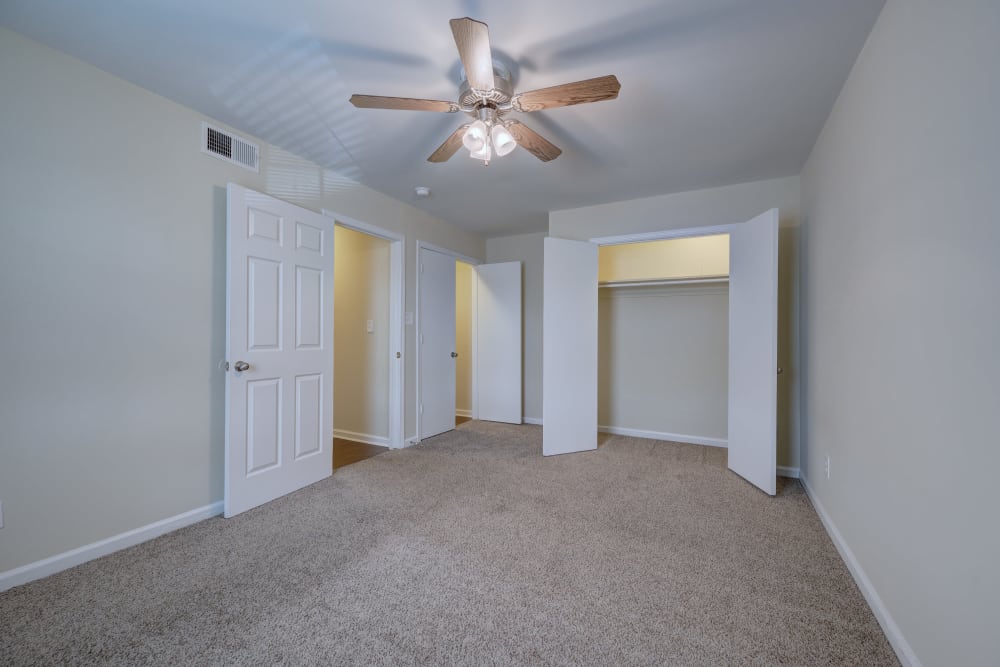 Bedroom with ceiling fan at Homewood Heights Apartment Homes in Birmingham, Alabama