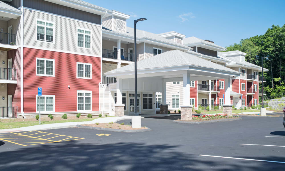 View of Keystone Place at Richland Creek's gorgeous front facade in O'Fallon, Illinois