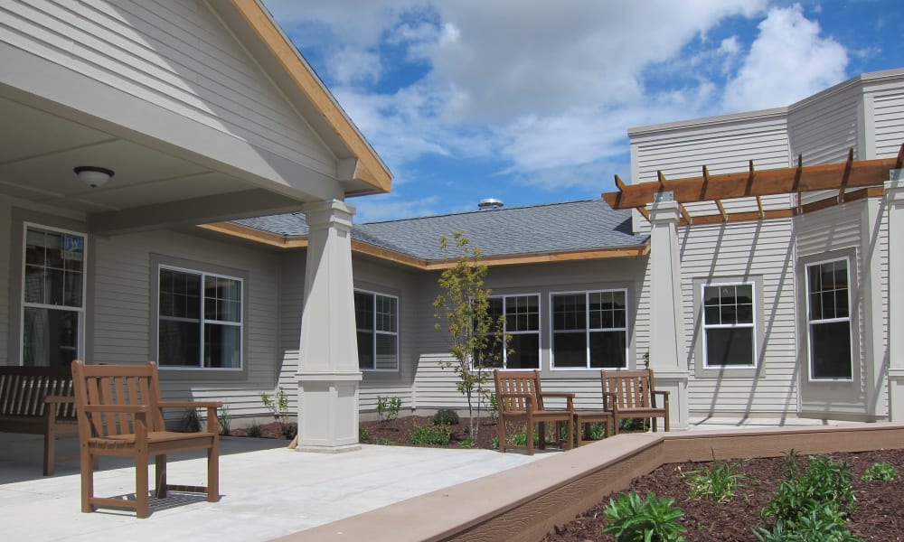 A memory care outdoor space at Touchmark on West Prospect in Appleton, Wisconsin
