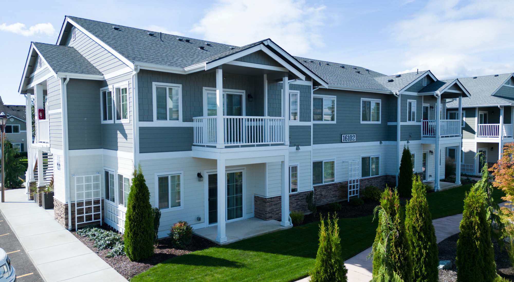 Apartments at Cavalla Apartment Homes in Sumner, Washington