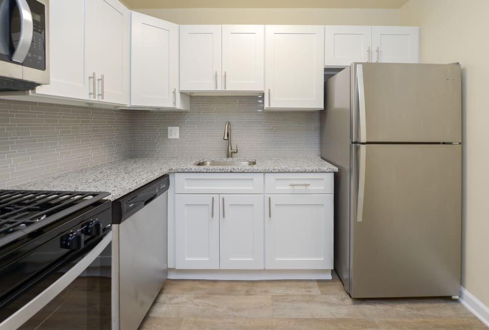 Kitchen at The Preserve at Owings Crossing Apartment Homes in Reisterstown, Maryland