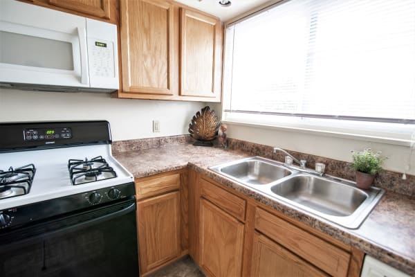 Kitchen photo of Grant Village Apartments in Syracuse