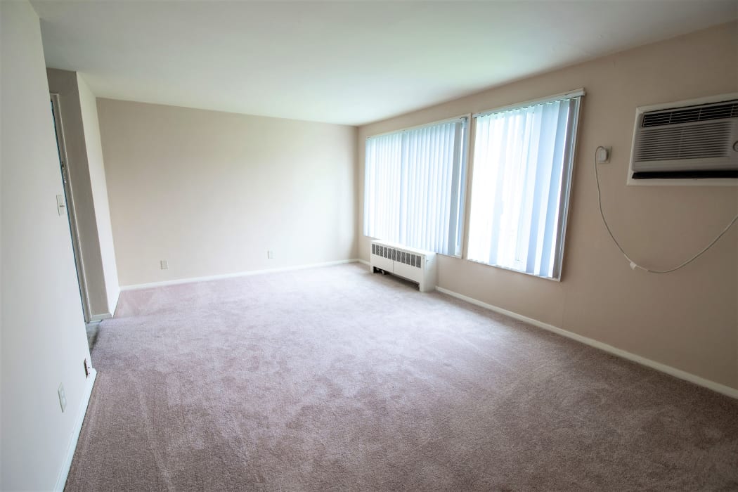 Living room area at Grant Village Apartments in Syracuse