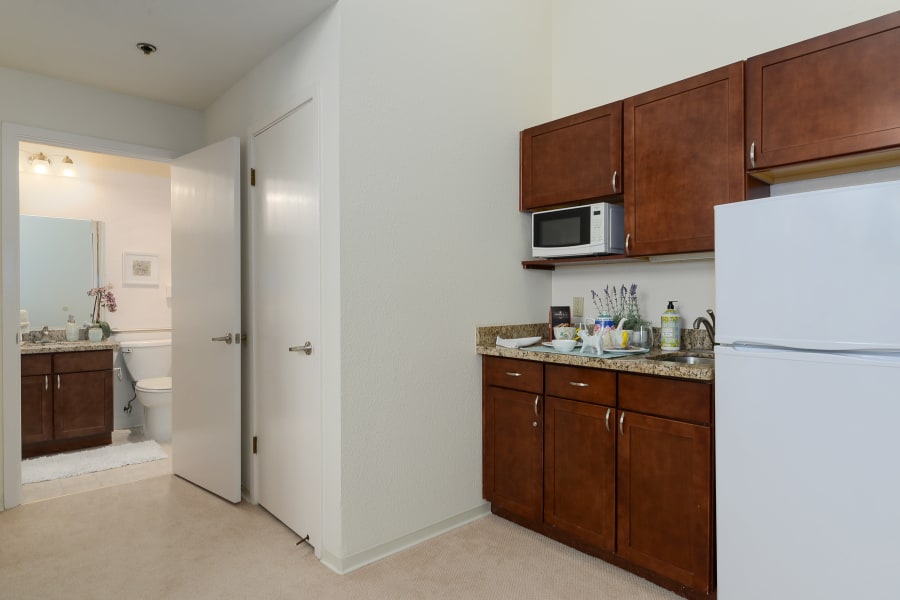 Kitchen at Palo Alto Commons in Palo Alto, California