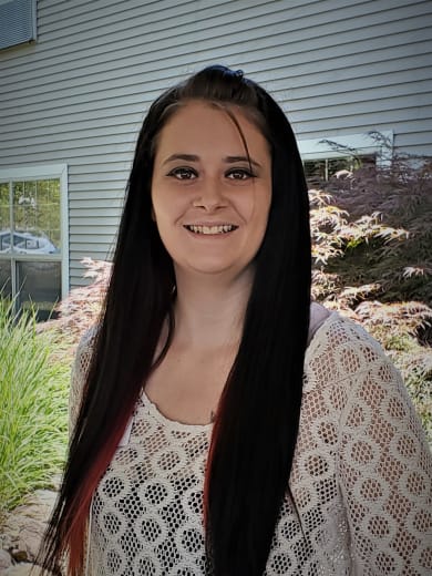 Dominique Russell: Resident Care Coordinator at Lakeland Senior Living in Eagle Point, Oregon