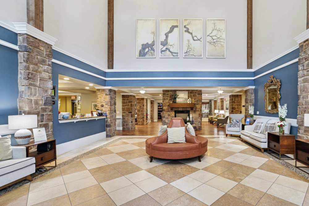 Well Furnished Lobby Area at Isle at Watercrest Mansfield in Mansfield, Texas