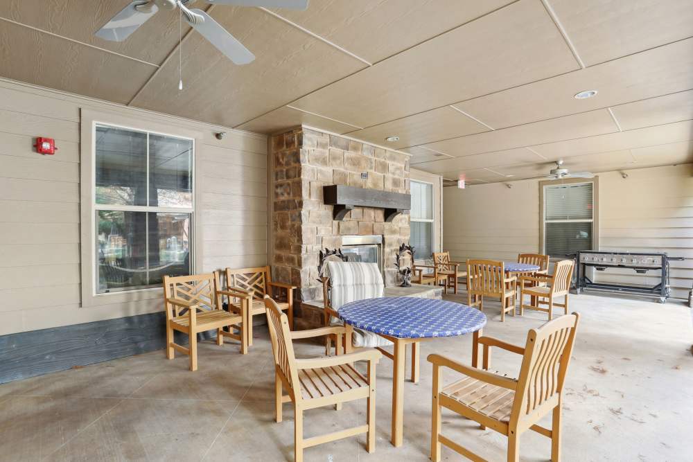 An outdoor patio area at Isle at Watercrest Mansfield in Mansfield, Texas