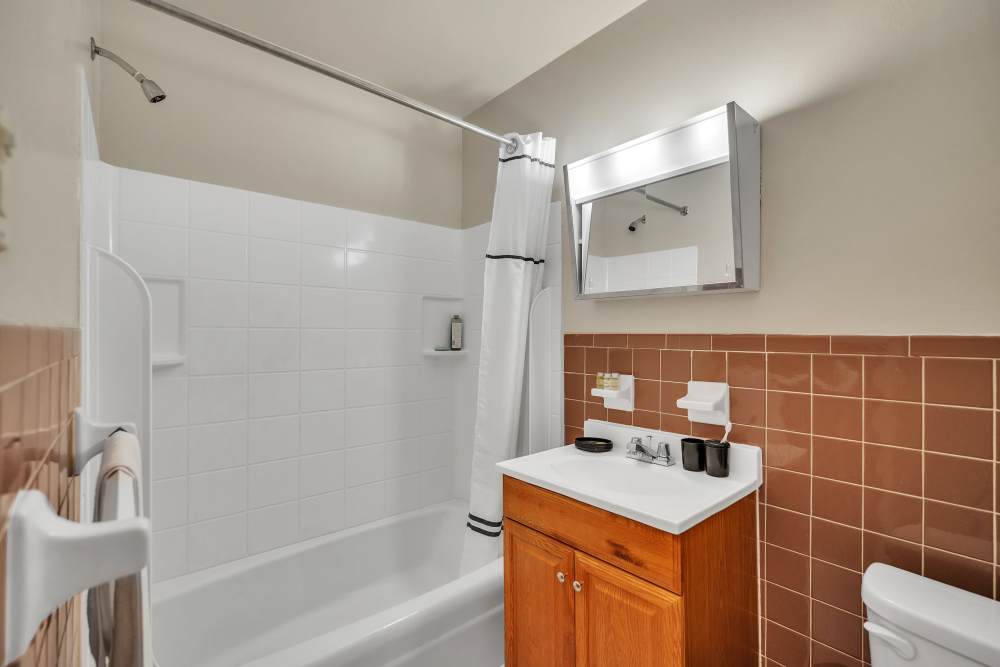 Model bathroom at Ridgeview Apartment Homes in Reading, Pennsylvania
