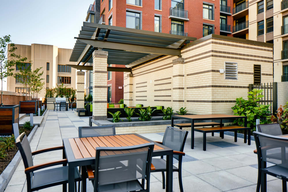 Outdoor seating at Rockville Town Center Phase 1