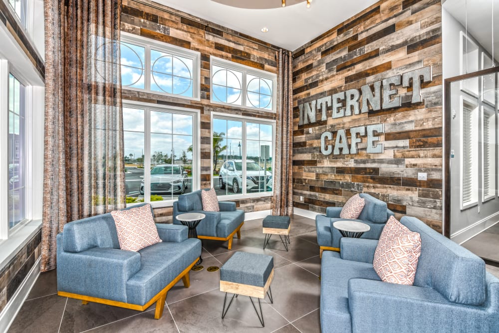 Internet cafe at Champions Vue Apartments in Davenport, Florida