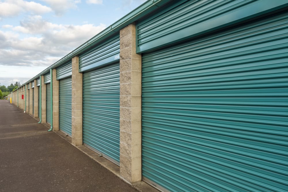Exterior units at North Albany Self Storage in Albany, Oregon. 