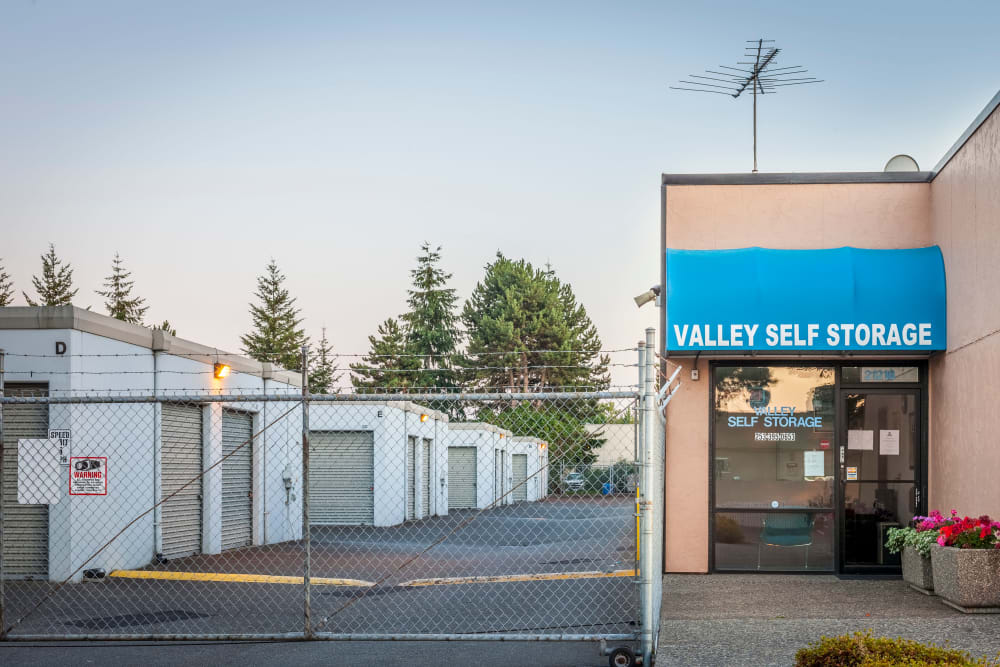 Electronic gate access at Valley Self Storage in Kent, Washington