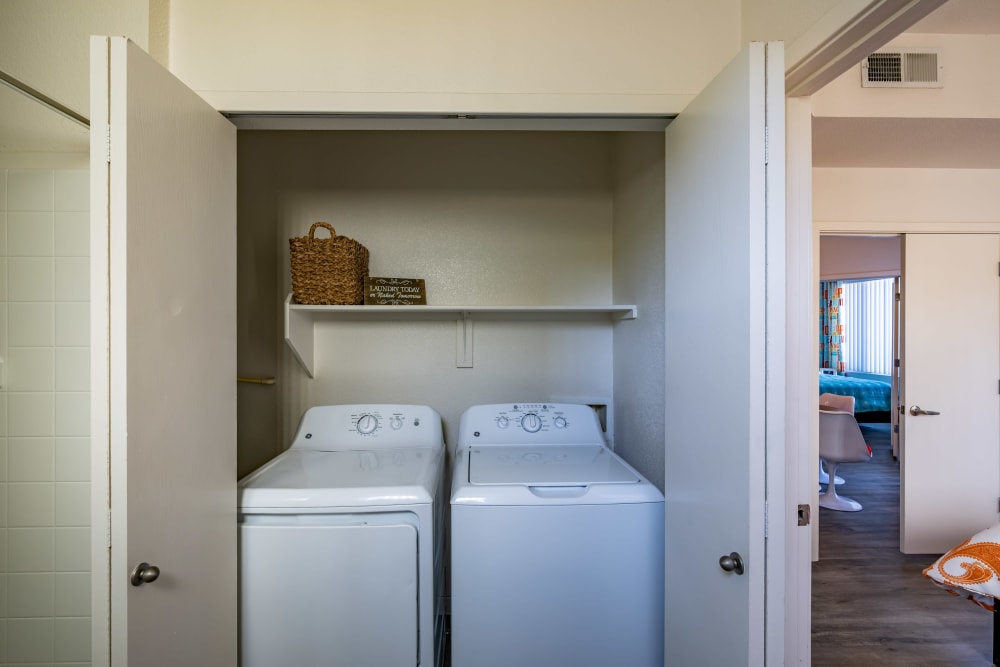 Full-size washer and dryer at Tempe Metro in Tempe, Arizona