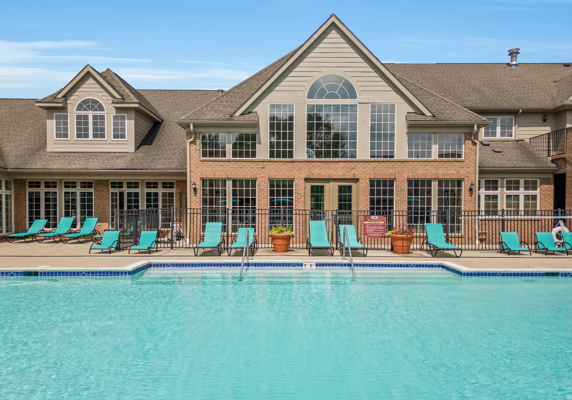 Pool at Central Park Estates (1 of 2)