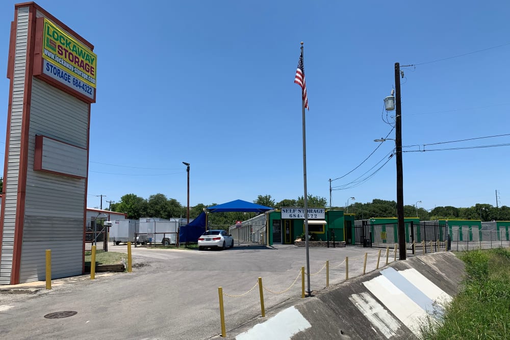 Northwest Side San Antonio Tx Storage Lockaway Storage