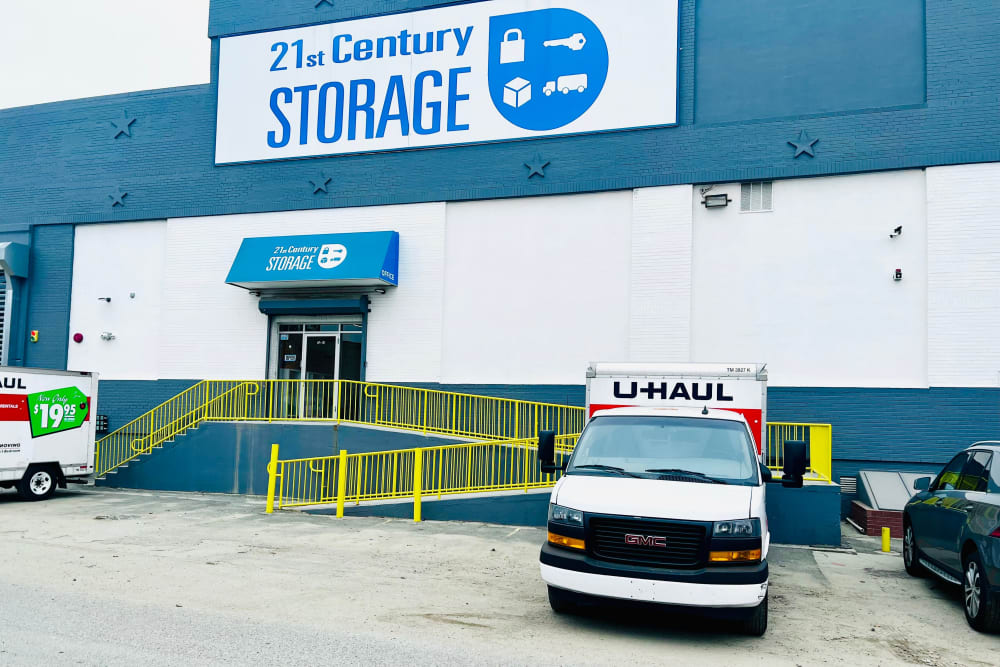 cheap drive-up self-storage units near 21st Century Storage in Long Island City, New York