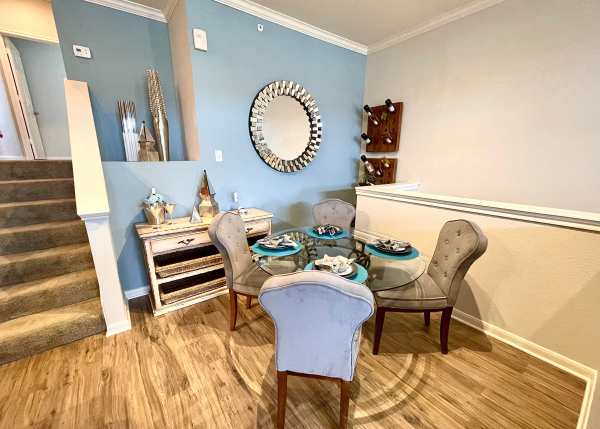 Dining nook at The Abbey at Stone Oak in San Antonio, TX