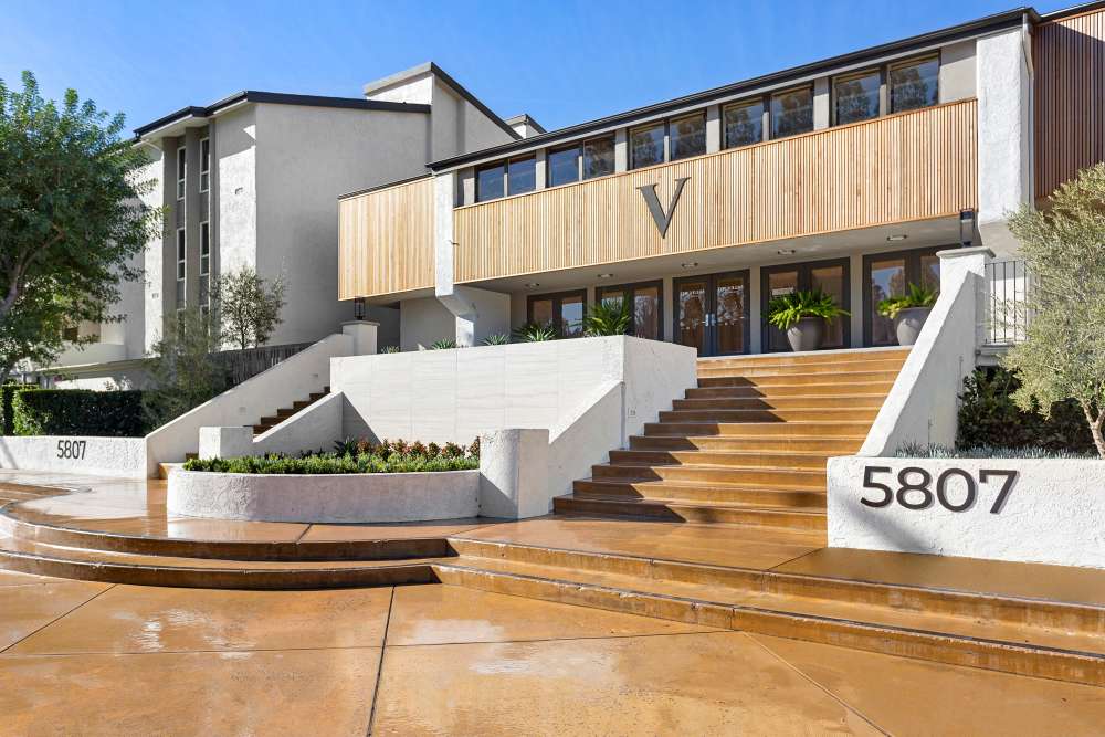 Modernized resort-style entry to the property and community spaces at The Villas at Woodland Hills in Woodland Hills, California 