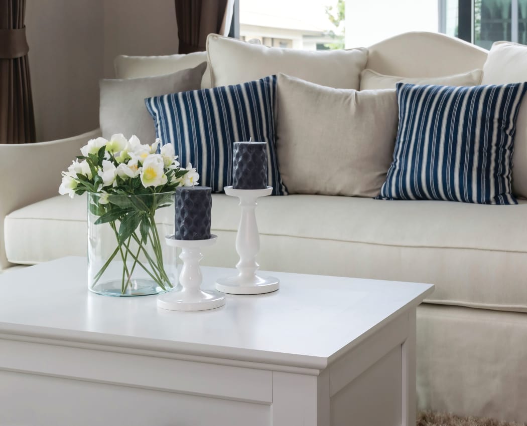 Living room at Arnold Court
